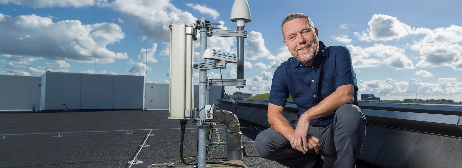 Marco-header-op-het-dak