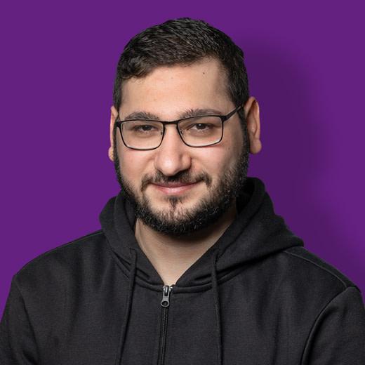 Hasan maakte in september de overstap naar SIDN als ICT-professional ...