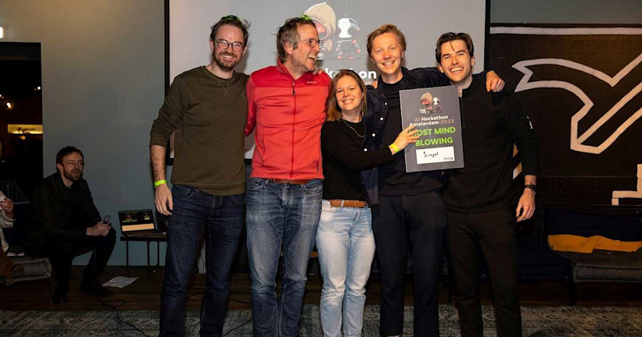 The team that developed the Lees Simpel app during an AI Hackathon Amsterdam