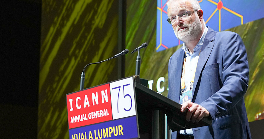 Maarten Botterman presenteert tijden ICANN 75