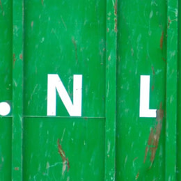 .nl on a green container