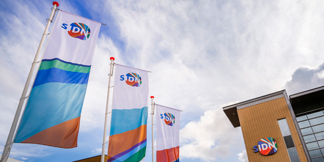 Flags in front of SIDN-office