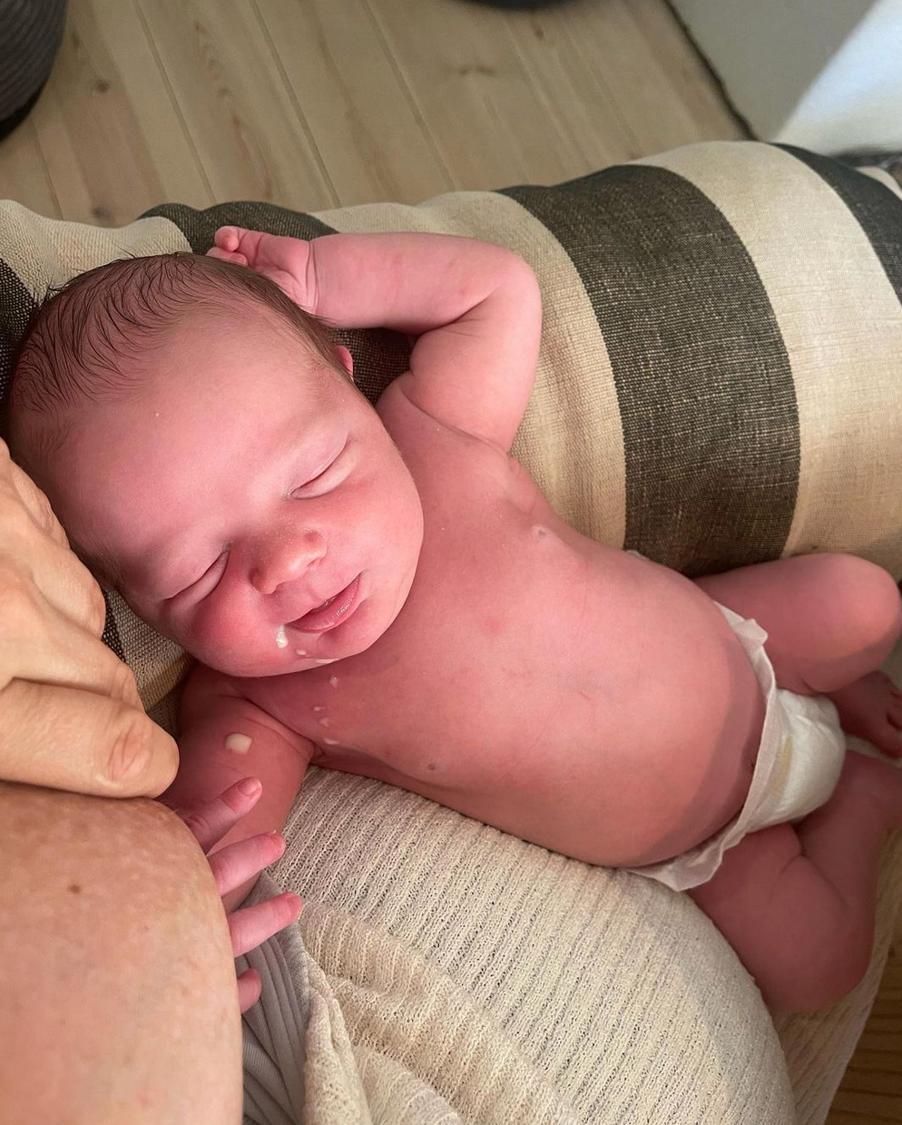 rachel-breastfeeding-bear-mother-milk