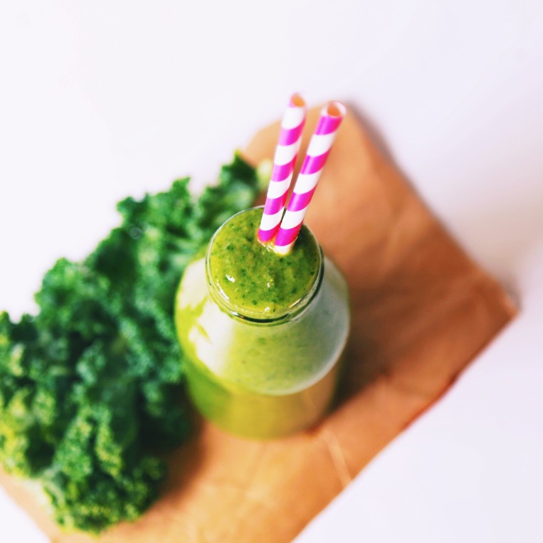 green-smoothie-kale-board-straws.jpg