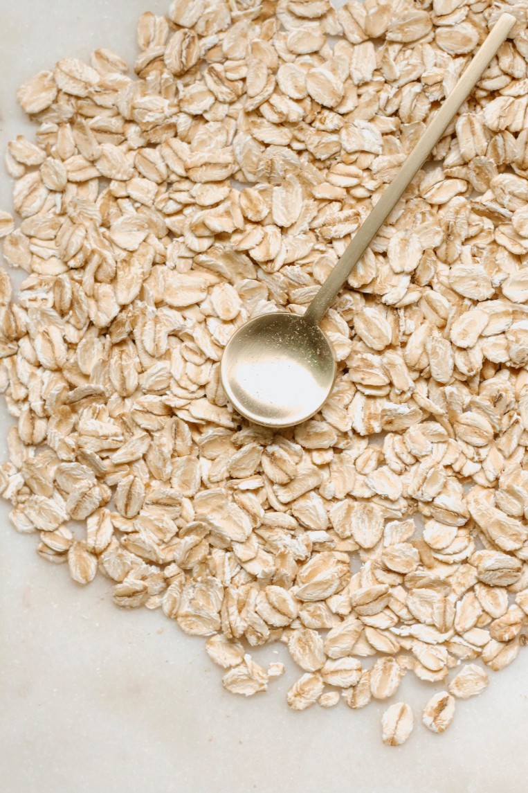 oats-bulk-spoon.jpg