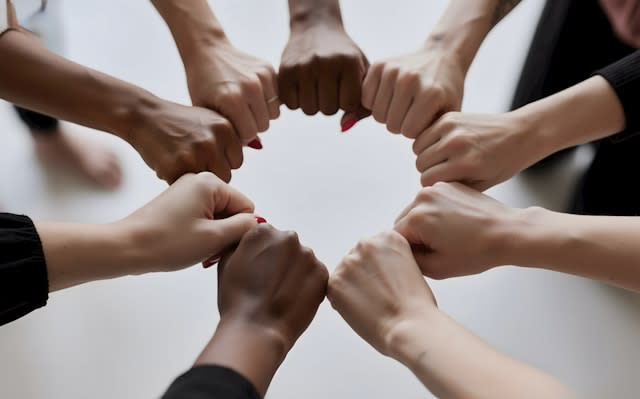 Cover Image for Despre Noi