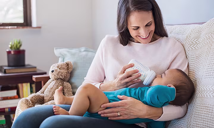 Our formula feeding guidelines for your baby