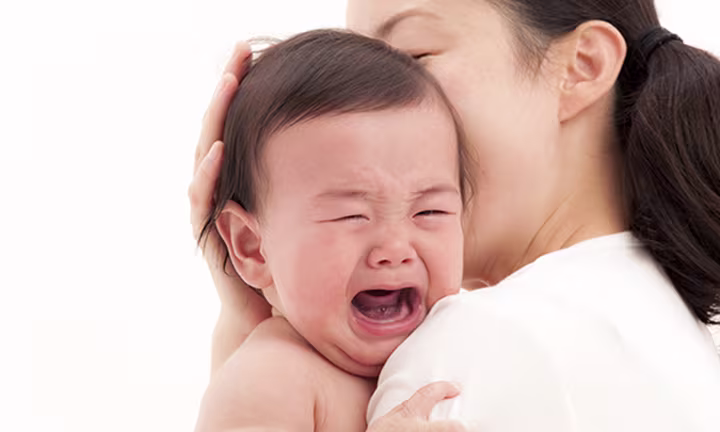 Cómo calmar a un bebé que llora