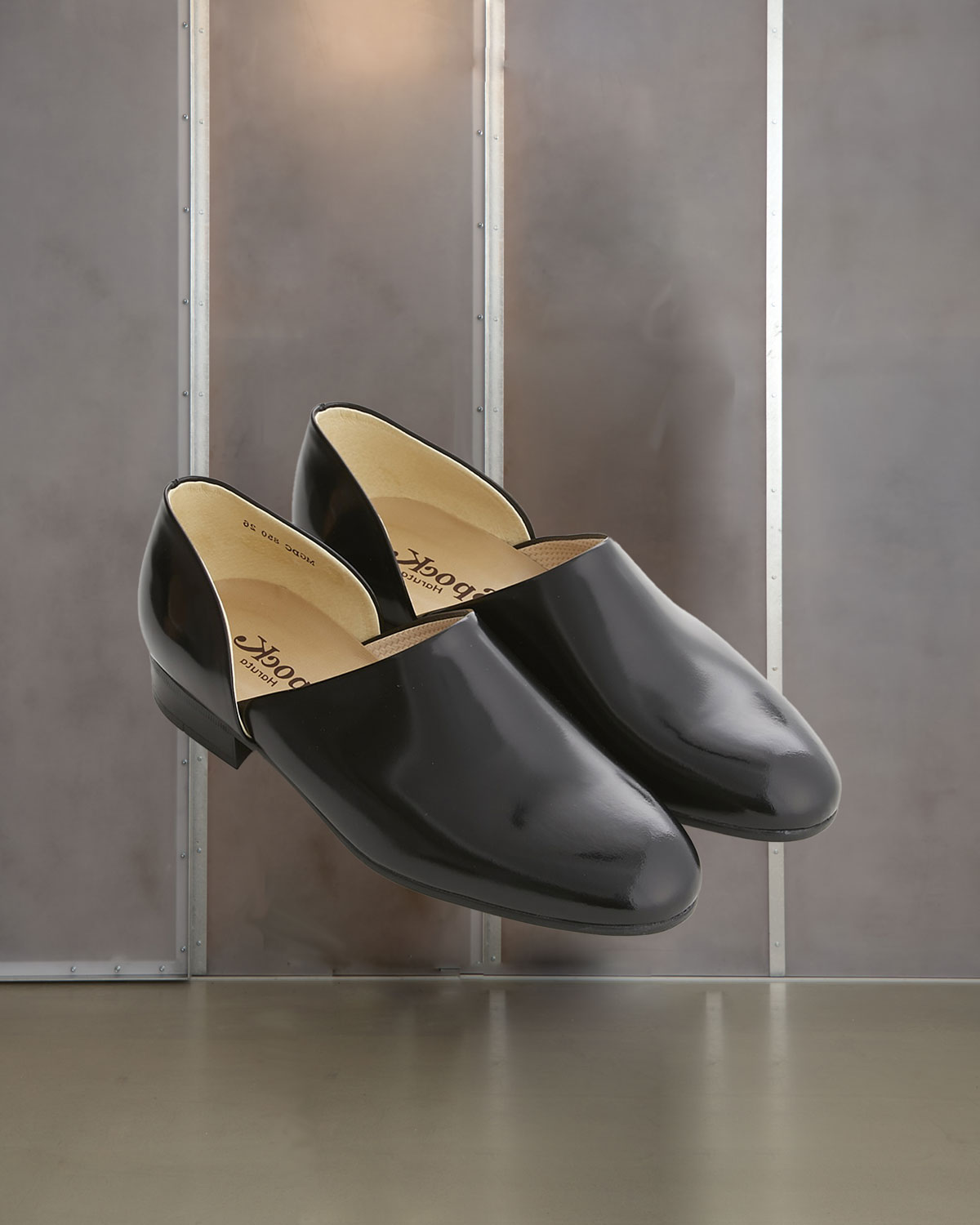 Haruta 906 Loafer - Black
