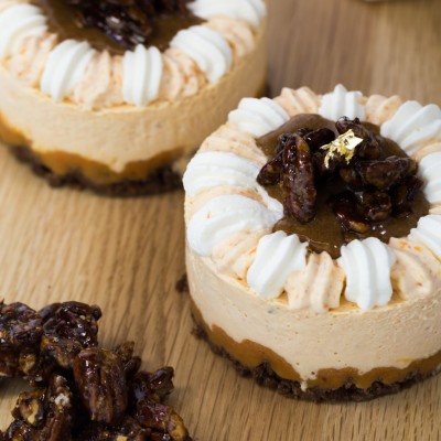 DeZaan Rollup Image Of Spiced Pecan Cheesecake