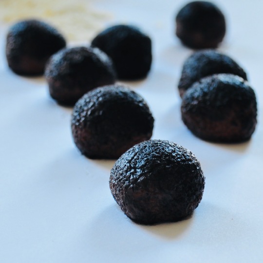 Dezaan Black Truffle Macro