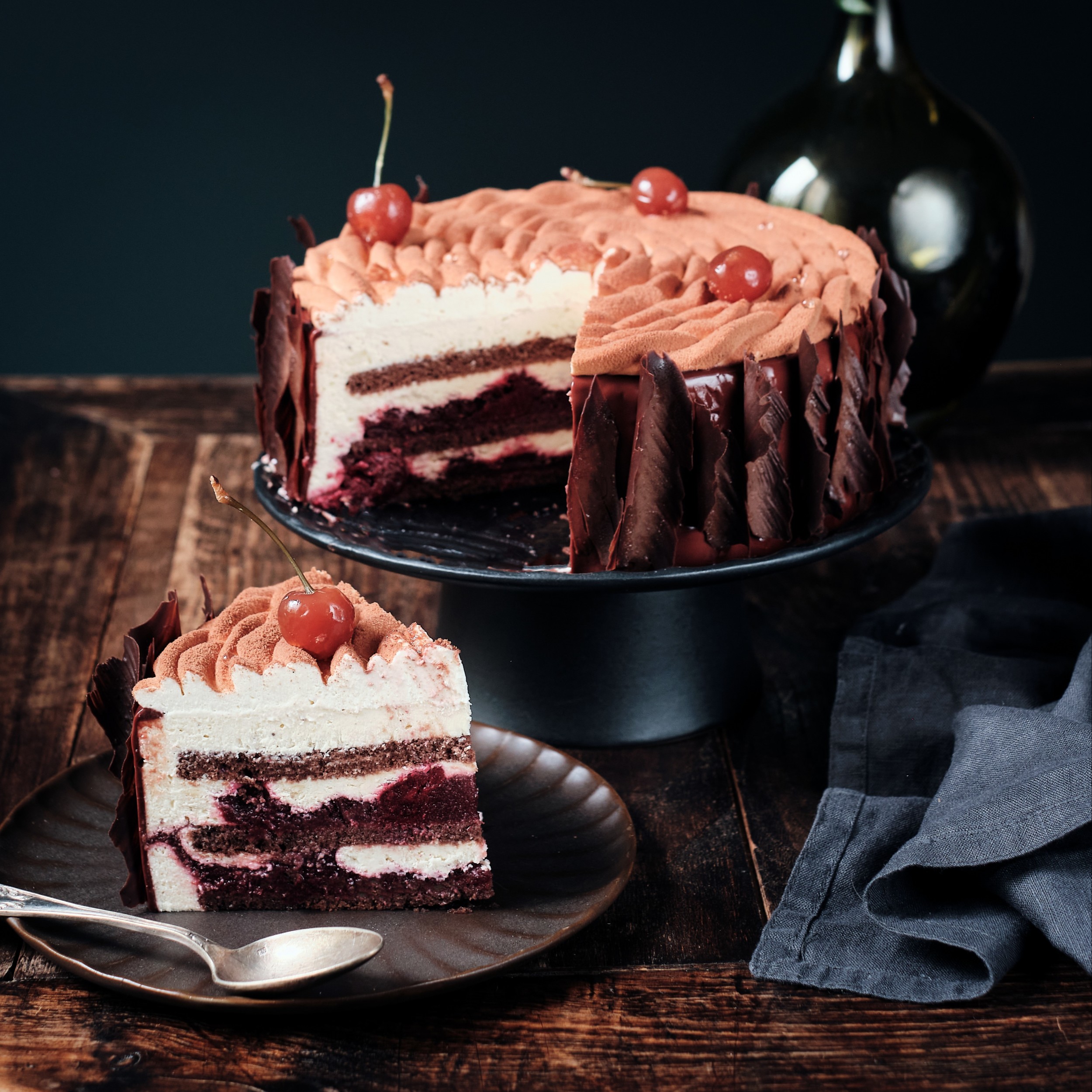 Hero Image Of DeZaan Crimson Red Forêt Noir