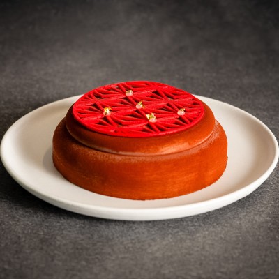 Whisky Cocoa Entremet Plated 10