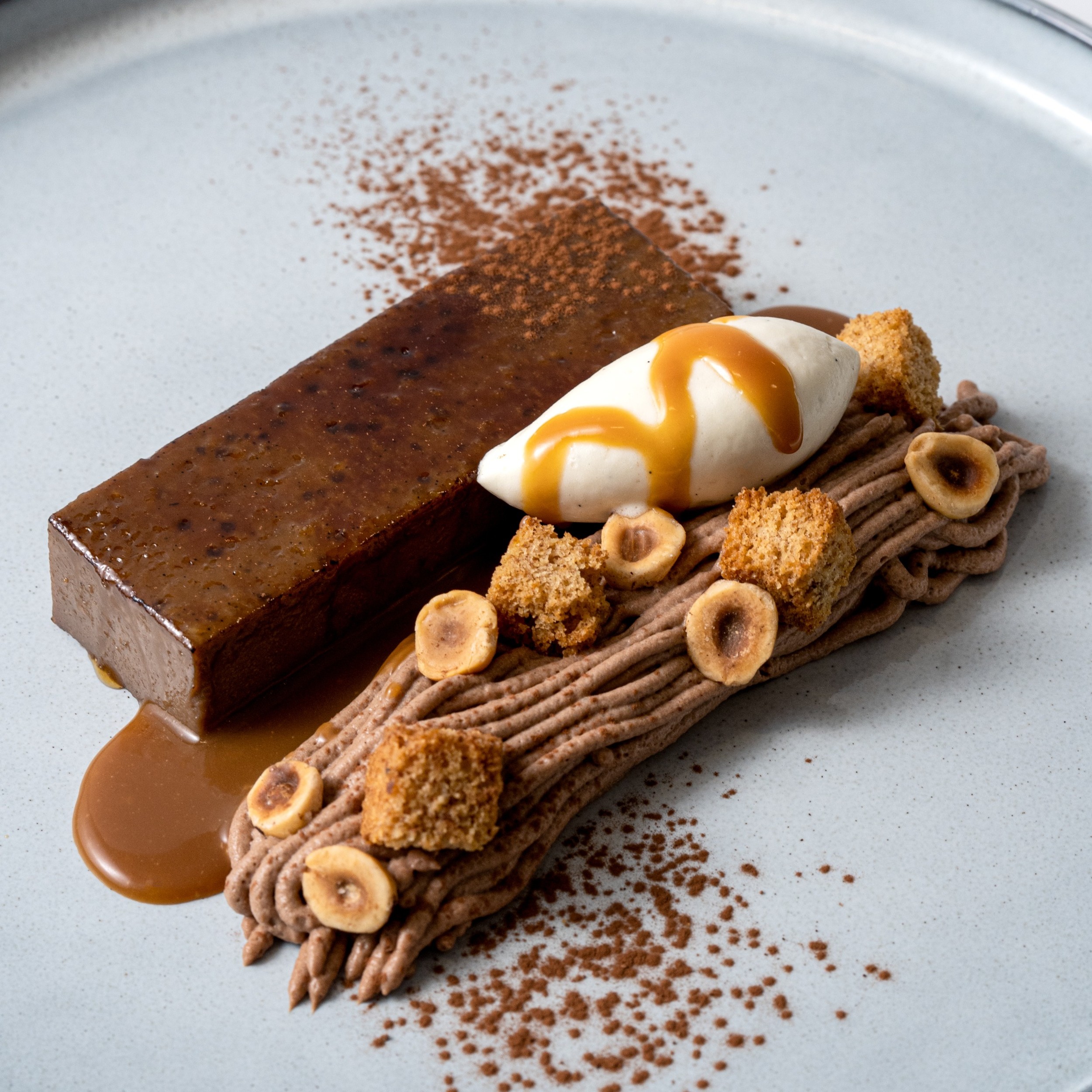 Hero Image Of DeZaan True Gold Crème Brulee