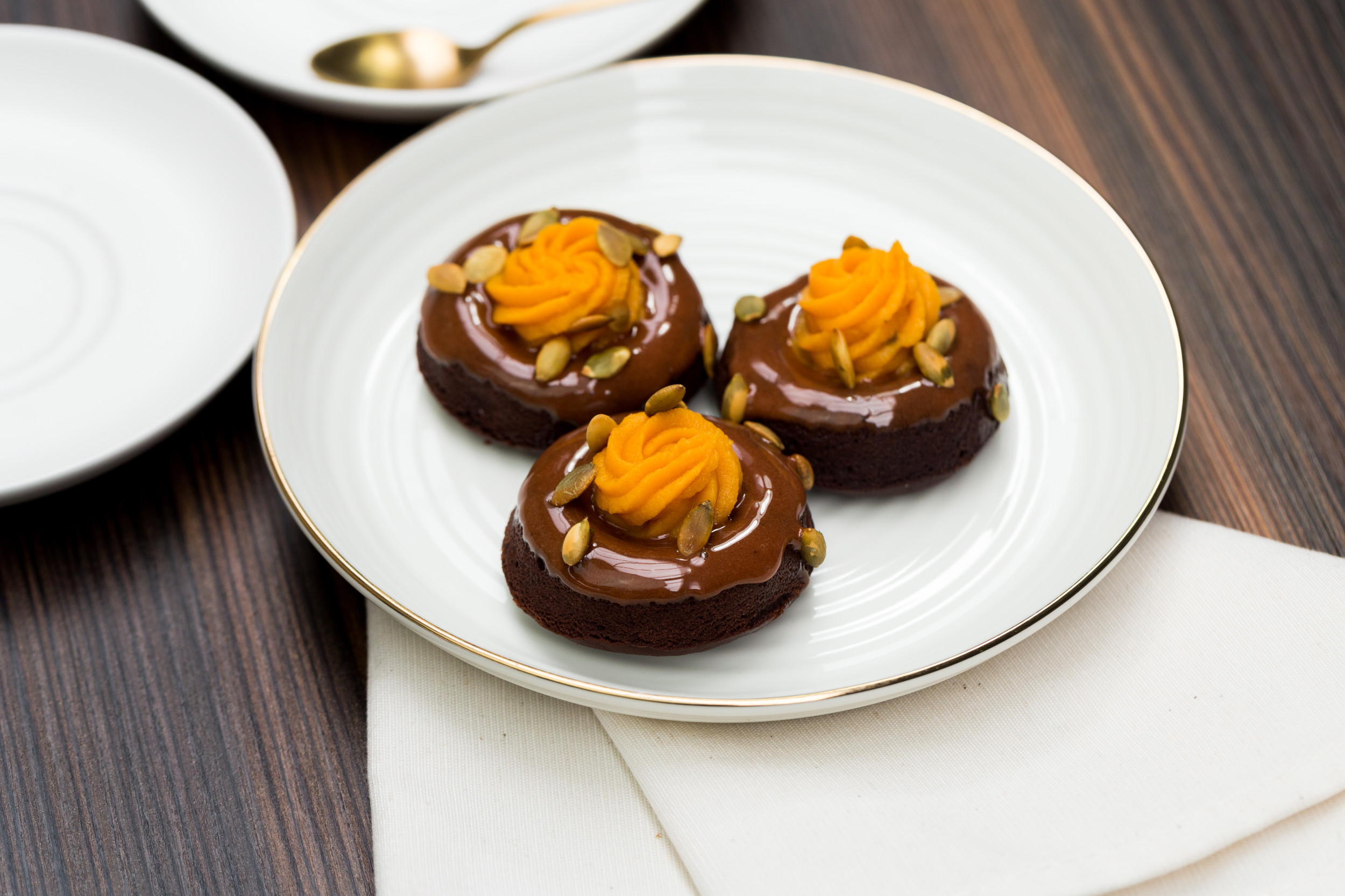 DeZaan Rollup Image Of Pumpkin Spiced Donuts