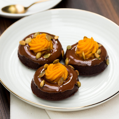 DeZaan Rollup Image Of Pumpkin Spiced Donuts