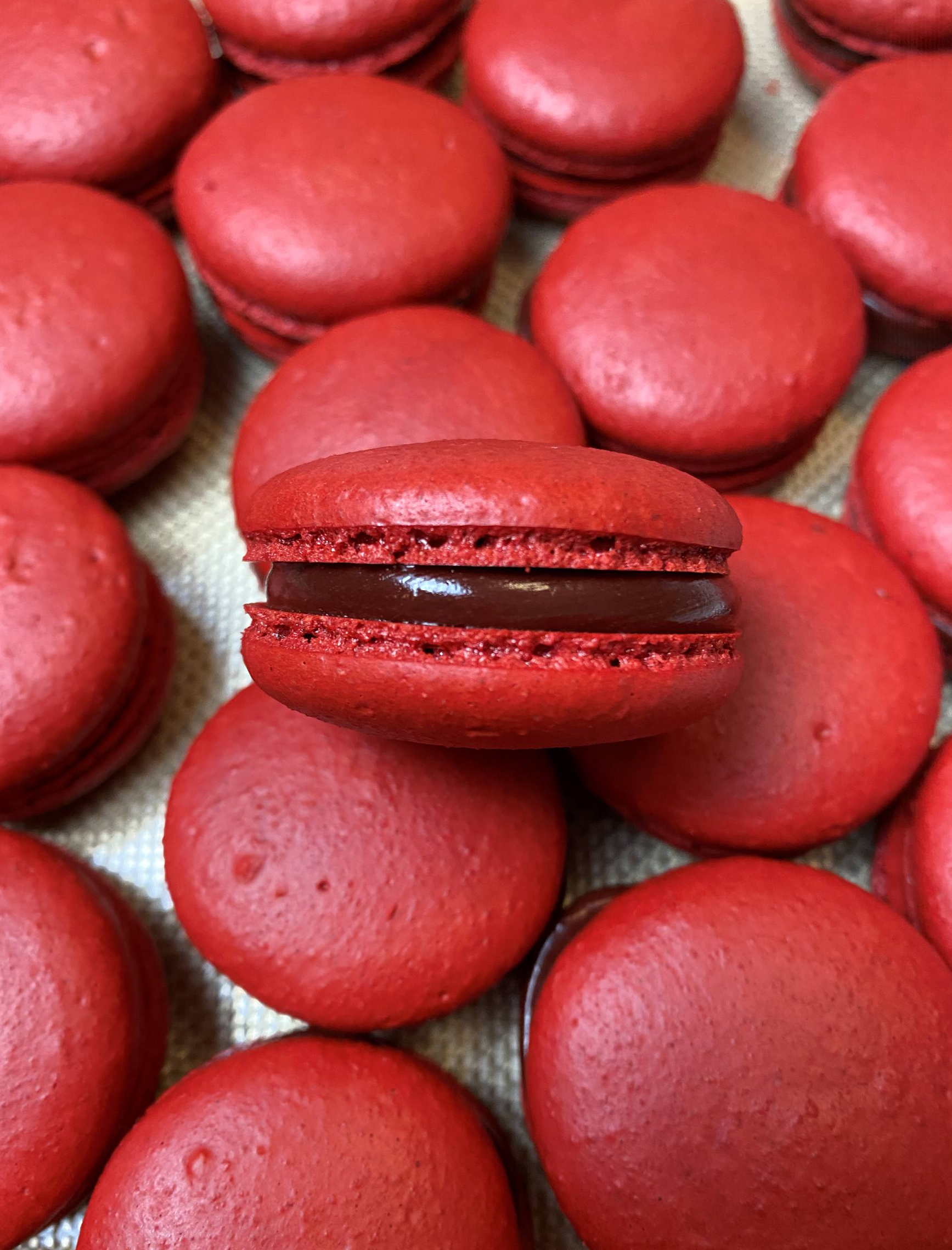 Dezaan Karina Red Macaroons Clean