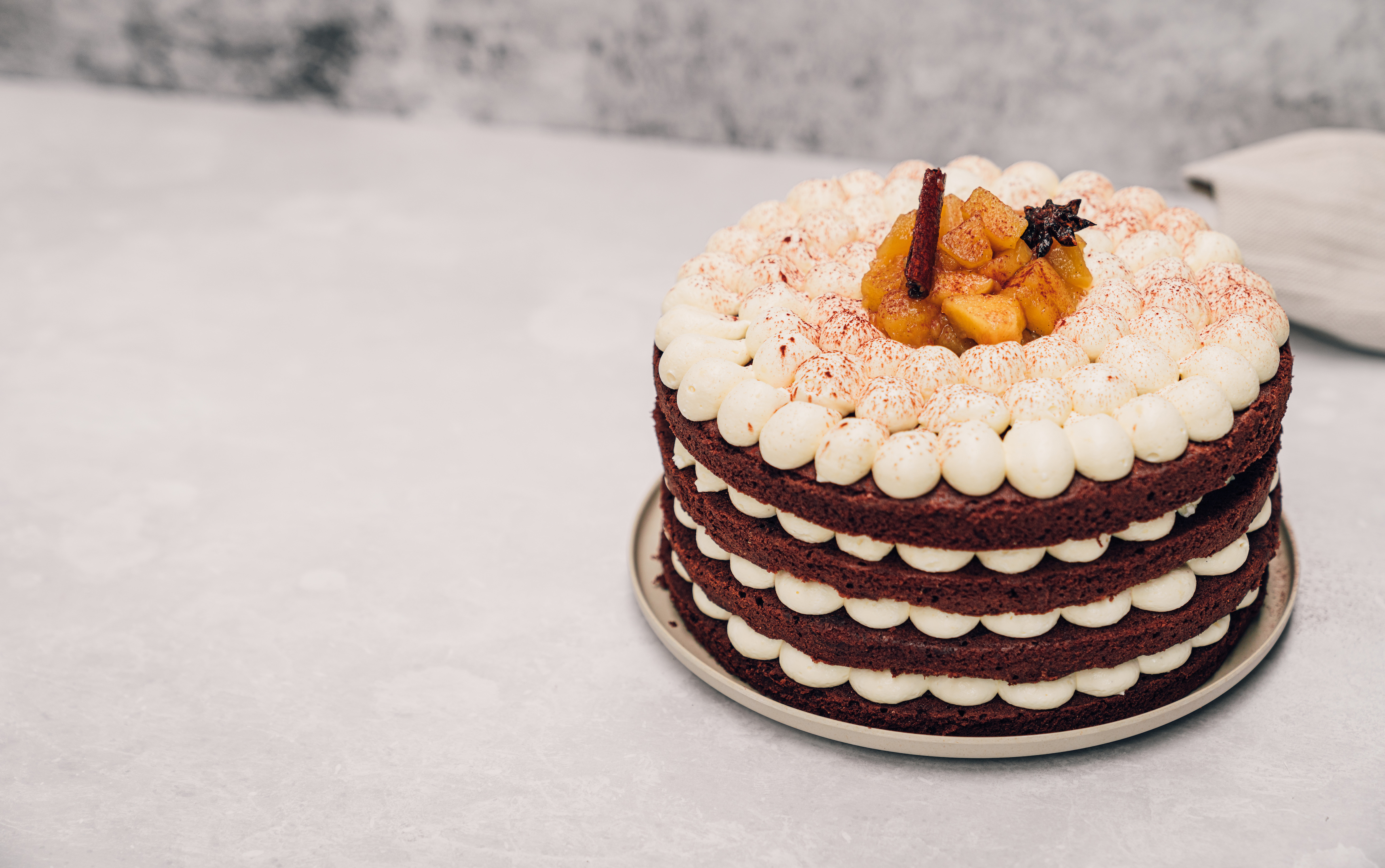 Dezaan Victoria Sponge Hero