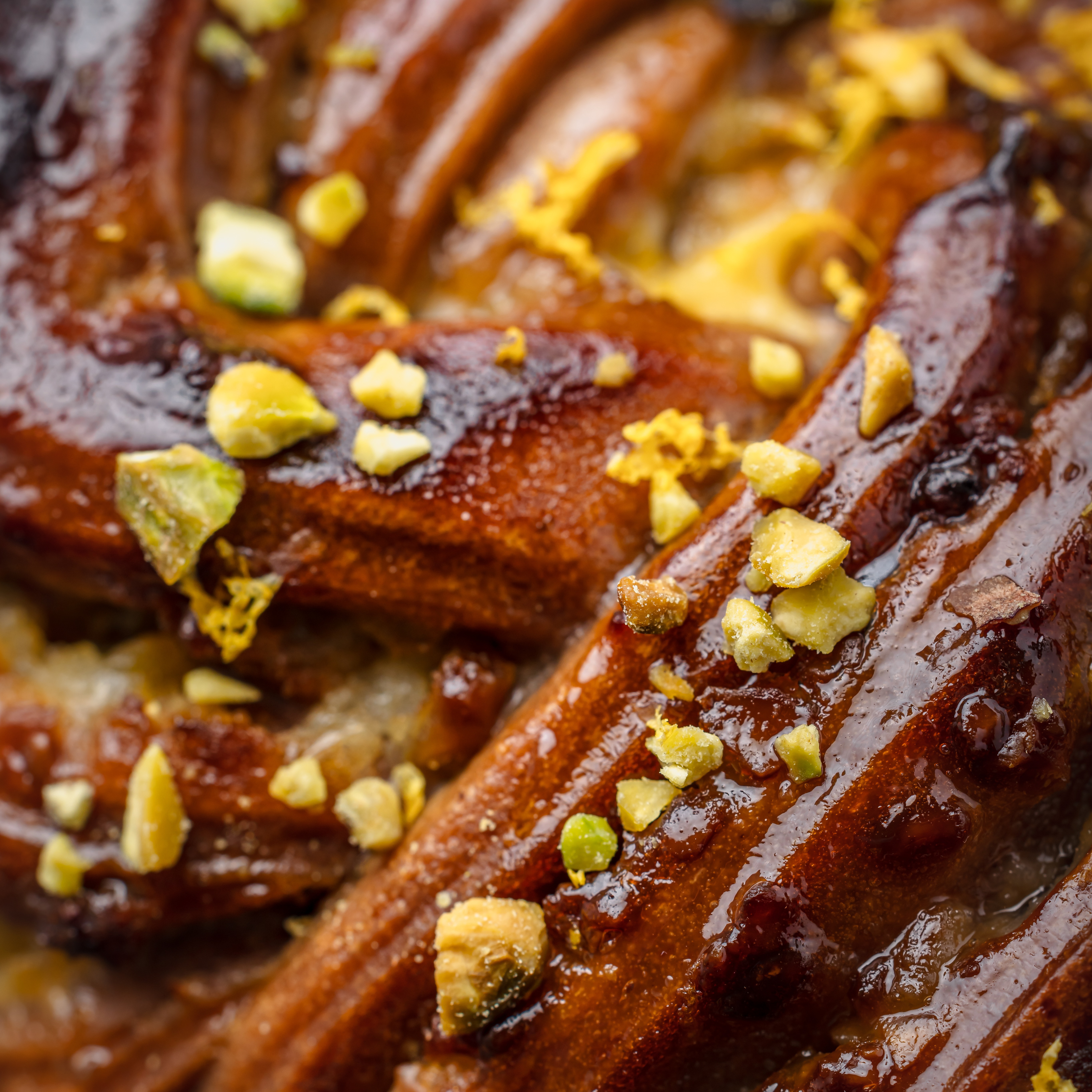 DeZaan True Gold Babka Lemon Pistachio 3