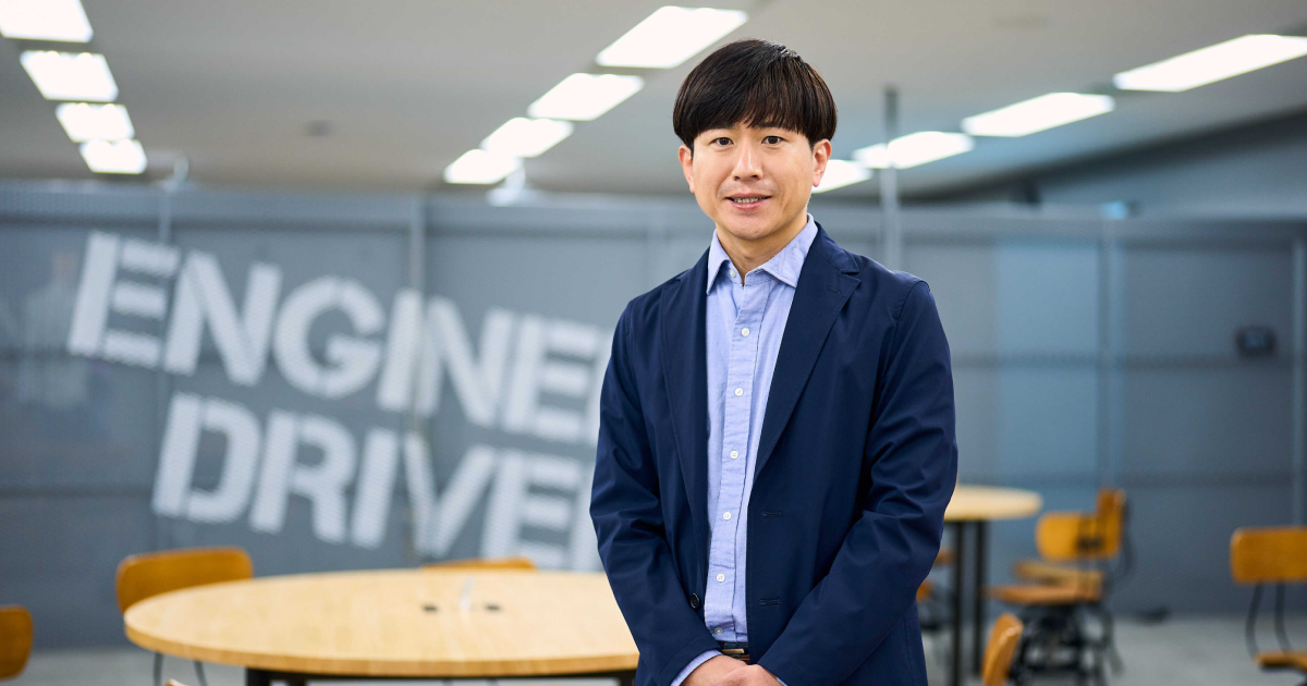 全社一斉では動かない。管理職から始めて約400名へ広げた、エーピーコミュニケーションズのリファラル採用