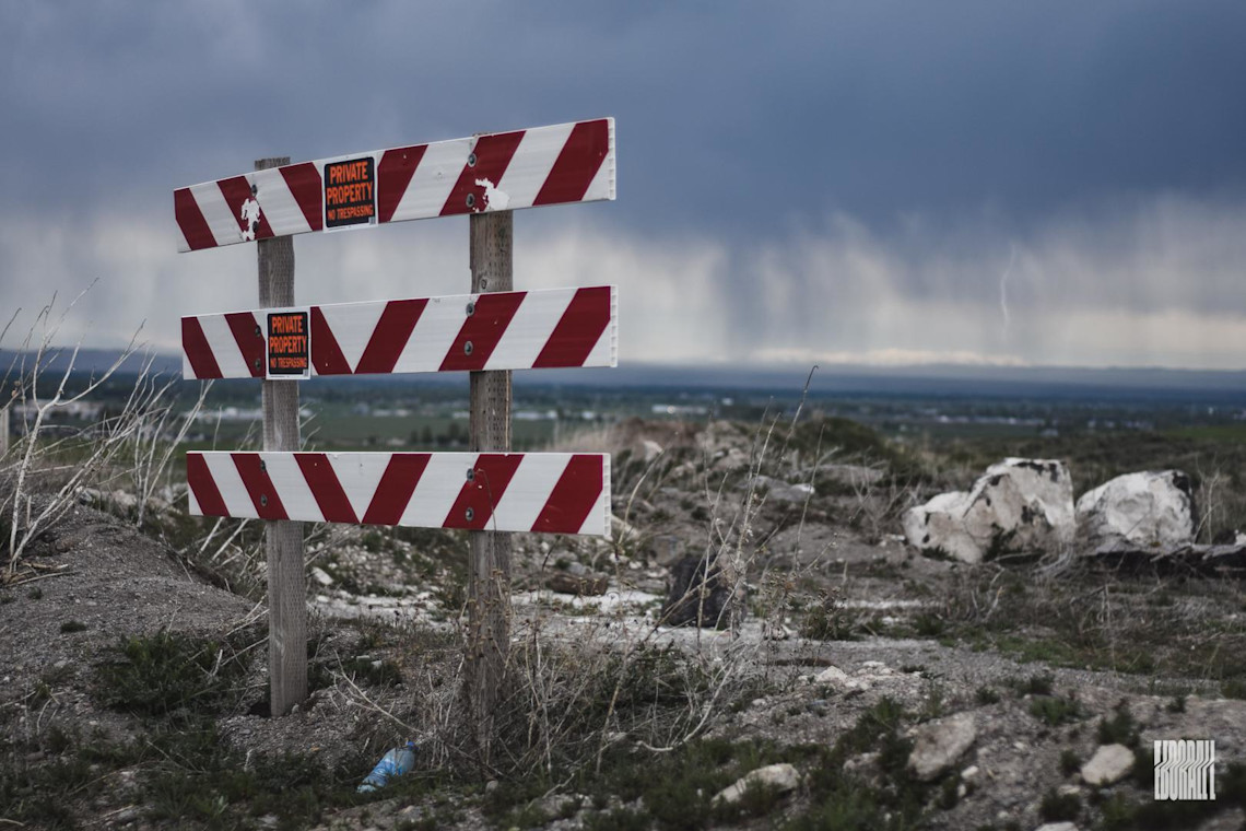 JosephEborall-Distant-Storm-20200517-8pm-E-7th-S-50.0mm-f-1.8-1160-NIKON-D3300