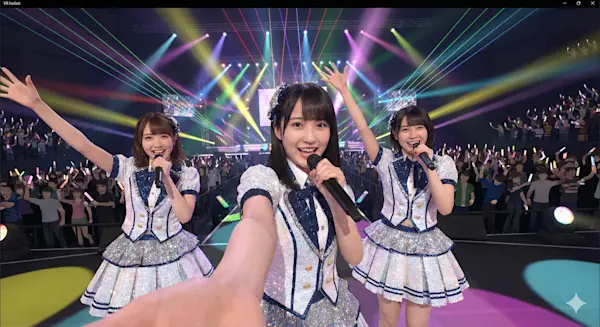 AKB48 VR劇場公演のスクリーンショット。視聴者視点から見たステージの臨場感を伝える画像