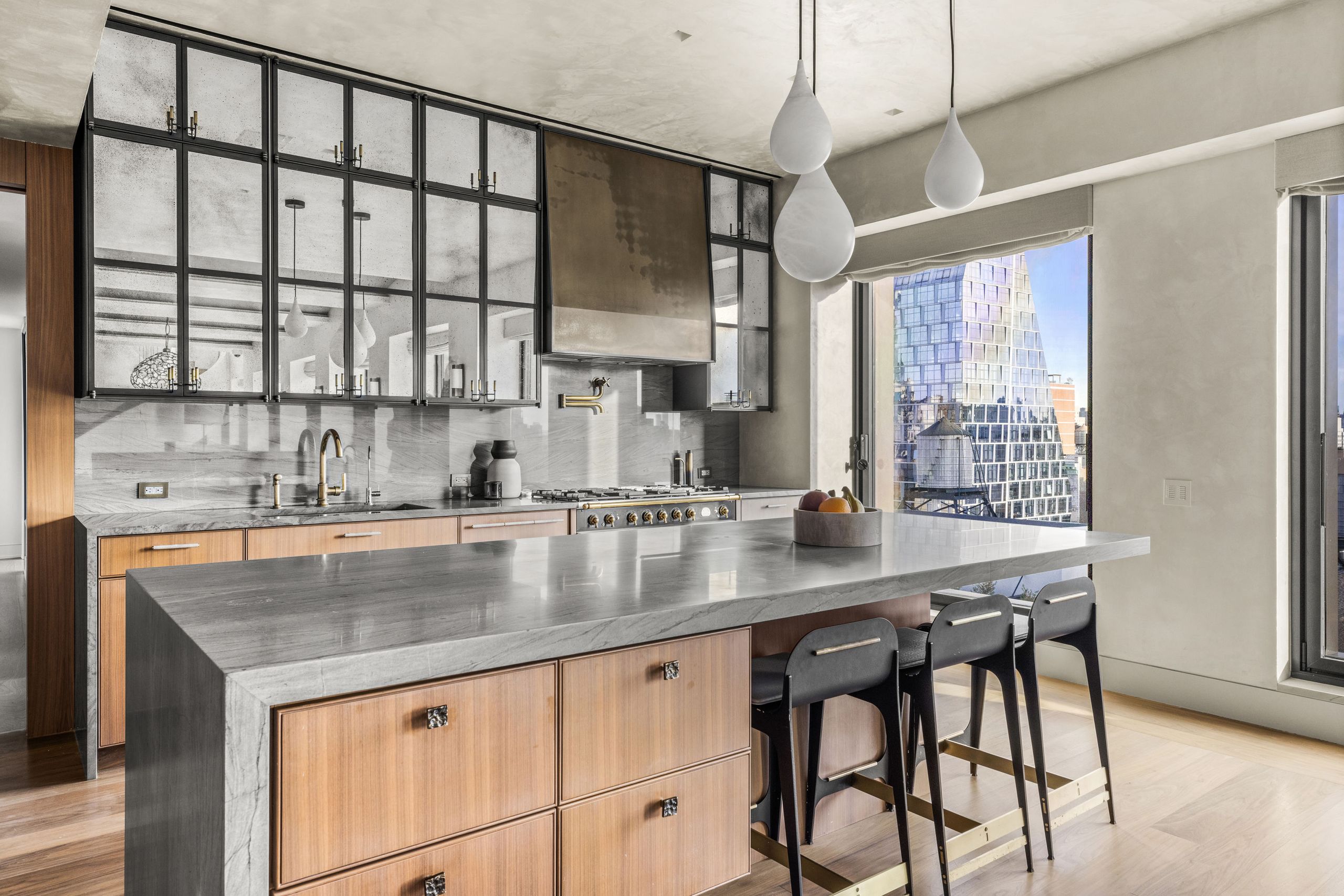 Kitchen of Flatiron District Manhattan penthouse 