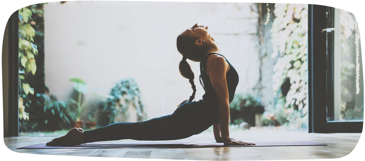 Yoga: ¿qué es y cuáles son sus beneficios? | Naturella®