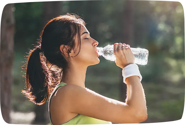 Cuanta agua debo beber al dia