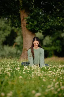 Bild - Yoga Cindy Nov. 2025