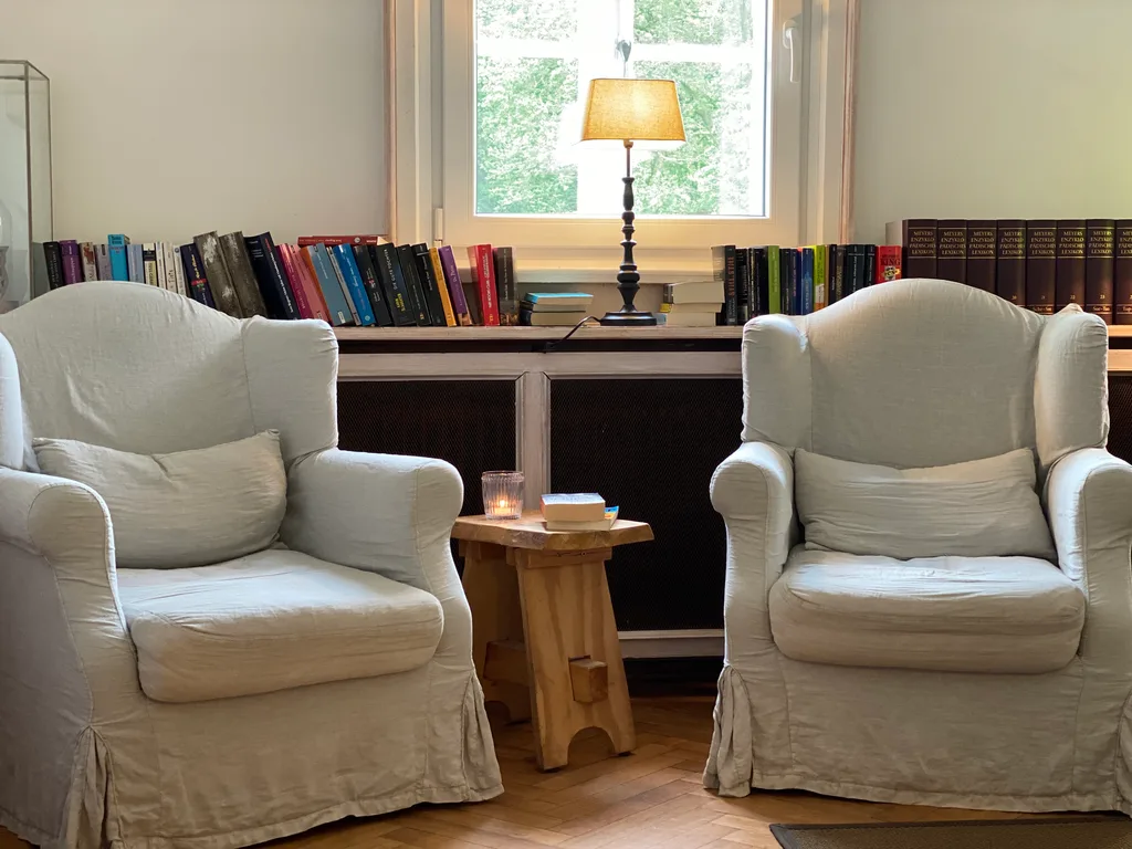 Bild - Lesezimmer 2 Sessel