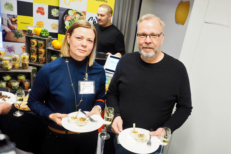 Juustoportti Oy:n palveluliiketoiminnan johtaja Seppo Kuusisaari ja palvelupäällikkö Marika Suokko 