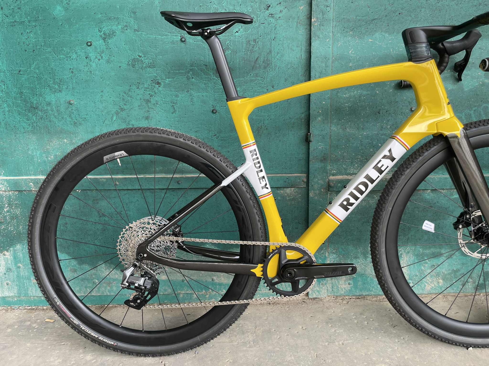 18da8b8d-9b16-4bf9-b3d7-08eb46b8c5fb