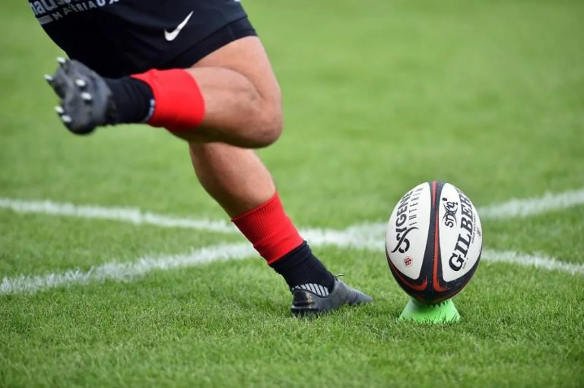 A Toulouse's international player kicks a penalty during the French Top 14 rugby union match between Toulouse and Castres, at Ernest Wallon Stadium in Toulouse, southern France, on October 12, 2019.  REMY GABALDA / AFP