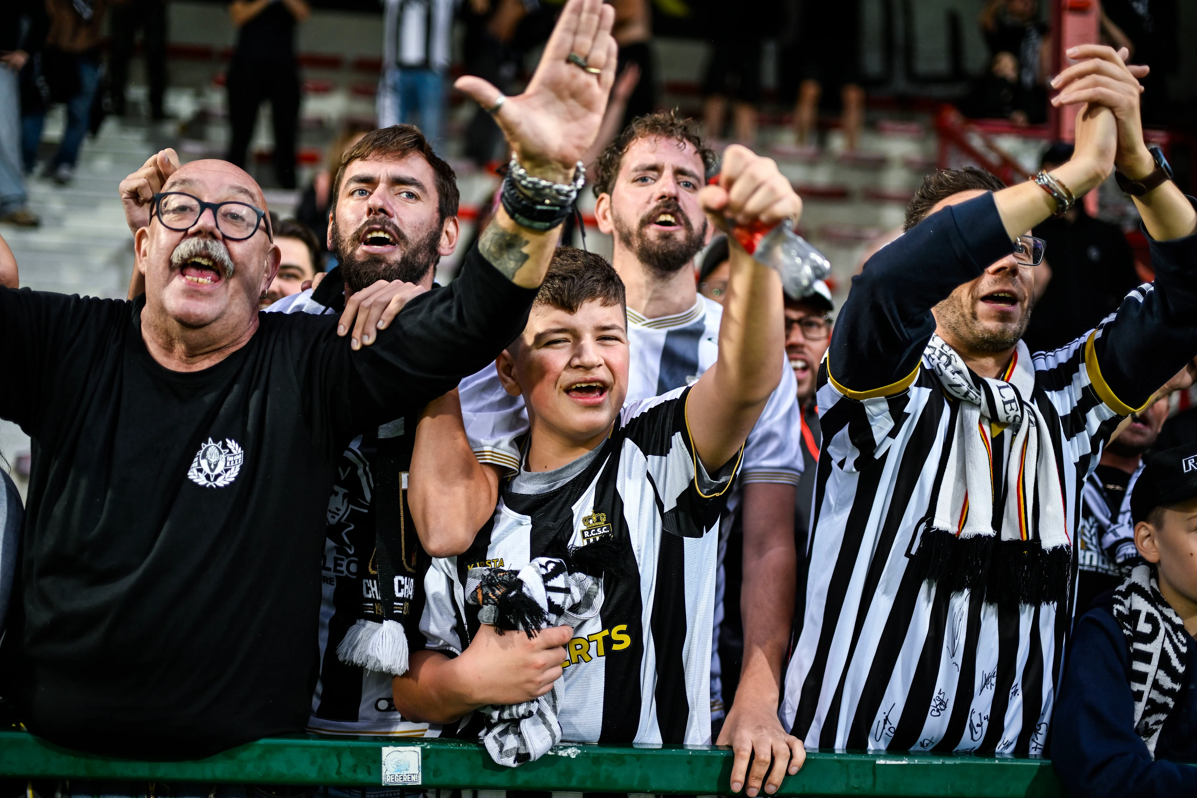 Charleroi's supporters celebrate after winning a soccer match between KV Kortrijk and Sporting Charleroi, Saturday 29 August 2026 in Kortrijk, on day 4 of the 2026-2027 'Jupiler Pro League' first division of the Belgian championship. BELGA PHOTO TOM GOYVAERTS