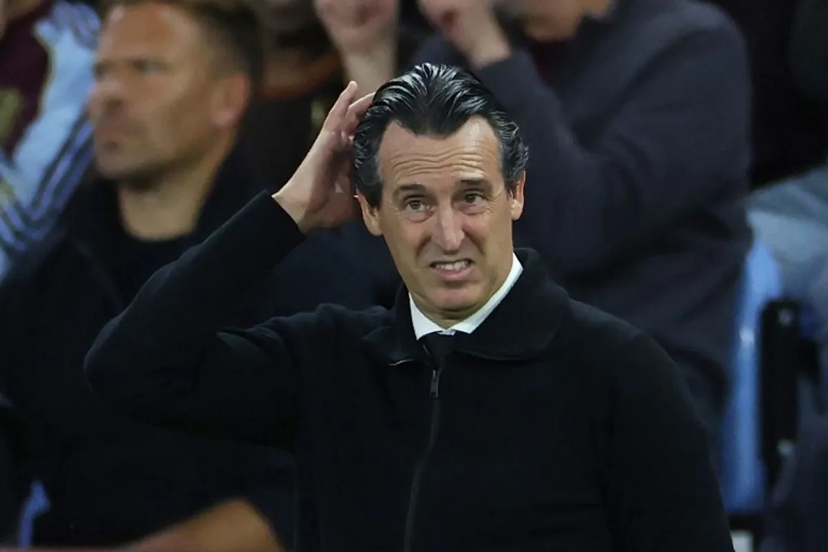 Aston Villa's Spanish manager Unai Emery gestures on the touchline during the English Premier League football match between Aston Villa and Arsenal at Villa Park in Birmingham, central England on August 31, 2026. Darren Staples / AFP