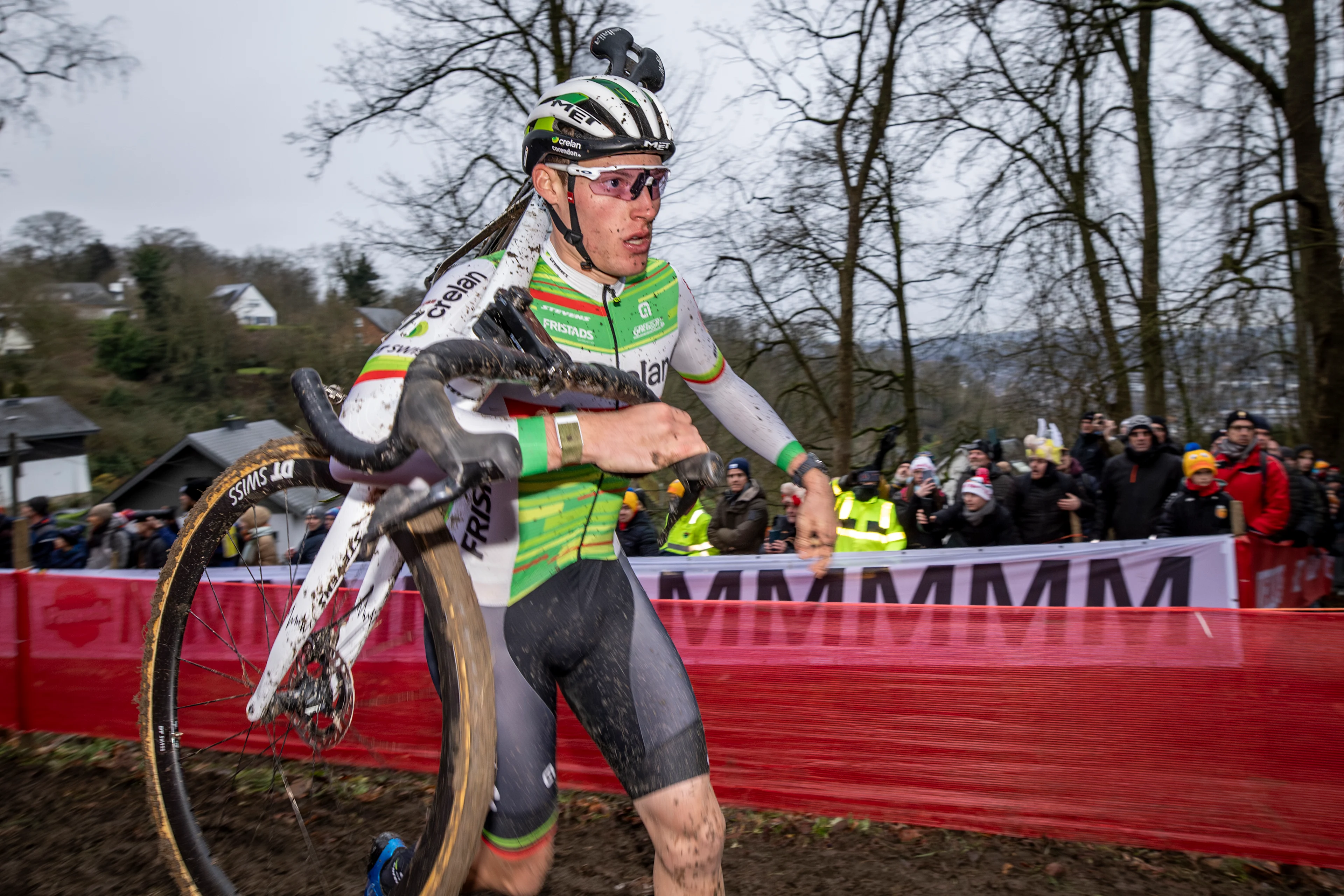 Belgian Joran Wyseure pictured in action during the men's elite race at the World Cup cyclocross cycling event in Namur, Belgium, stage 4 (out of 12) of the UCI World Cup cyclocross competition, Sunday 15 December 2024. BELGA PHOTO DAVID PINTENS