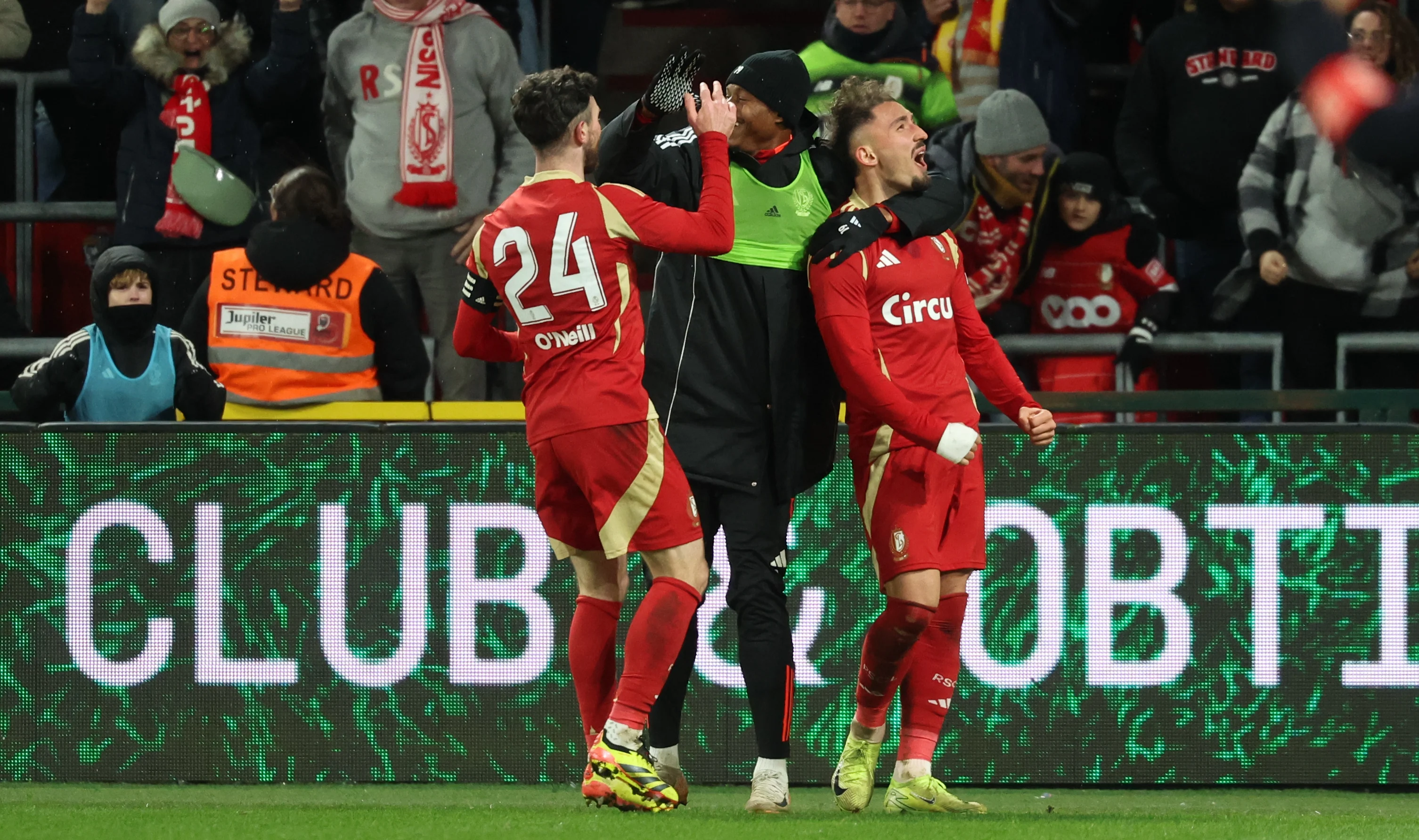 Standard's Andi Zekiri celebrates after scoring during a soccer match between Standard de Liege and Cercle Brugge, Saturday 23 November 2024 in Liege, on day 15 of the 2024-2025 season of the 'Jupiler Pro League' first division of the Belgian championship. BELGA PHOTO VIRGINIE LEFOUR