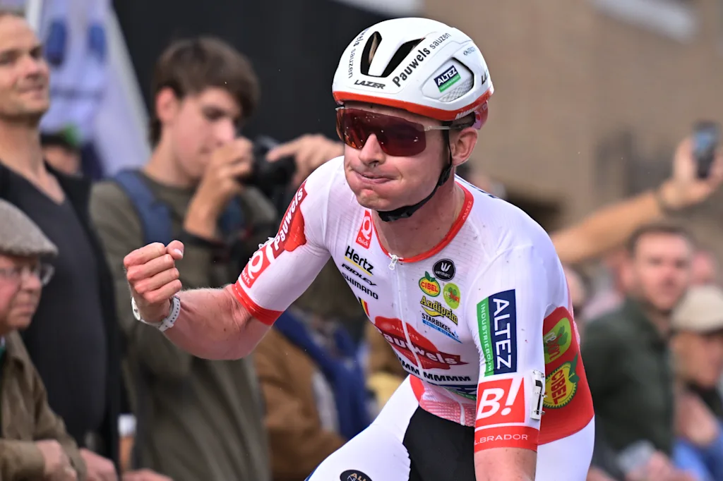 Belgium's Gerben Kuypers celebrates after winning the men elite race of the 'Kermiscross' cyclocross cycling event, on Thursday 15 October 2026, in Ardooie. BELGA PHOTO DAVID PINTENS