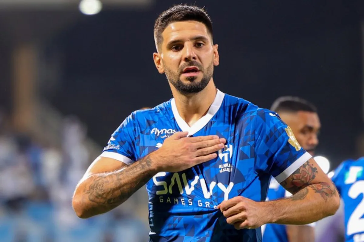 Hilal's Serbian forward #09 Aleksandar Mitrovic celebrates after scoring his team's first goal during the Saudi Pro League football match between Al-Hilal and Al-Ittihad at the Prince Faisal bin Fahd Stadium in Riyadh on September 21, 2024.  Fayez NURELDINE / AFP