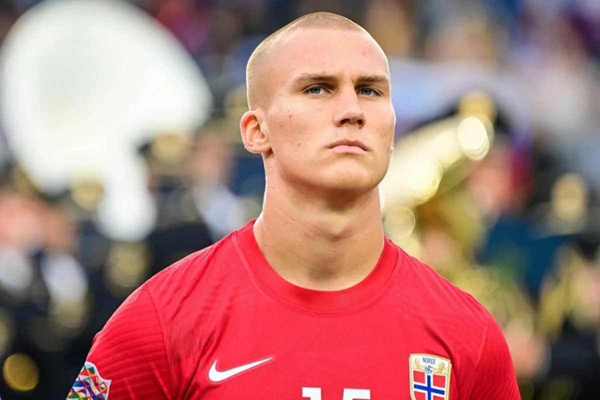 Norway's Leo Ostigard  poses ahead of the UEFA Nations League football match between Slovenia and Norway at the Stozice stadium in Ljubljana, on September 24, 2022.  Jure Makovec / AFP