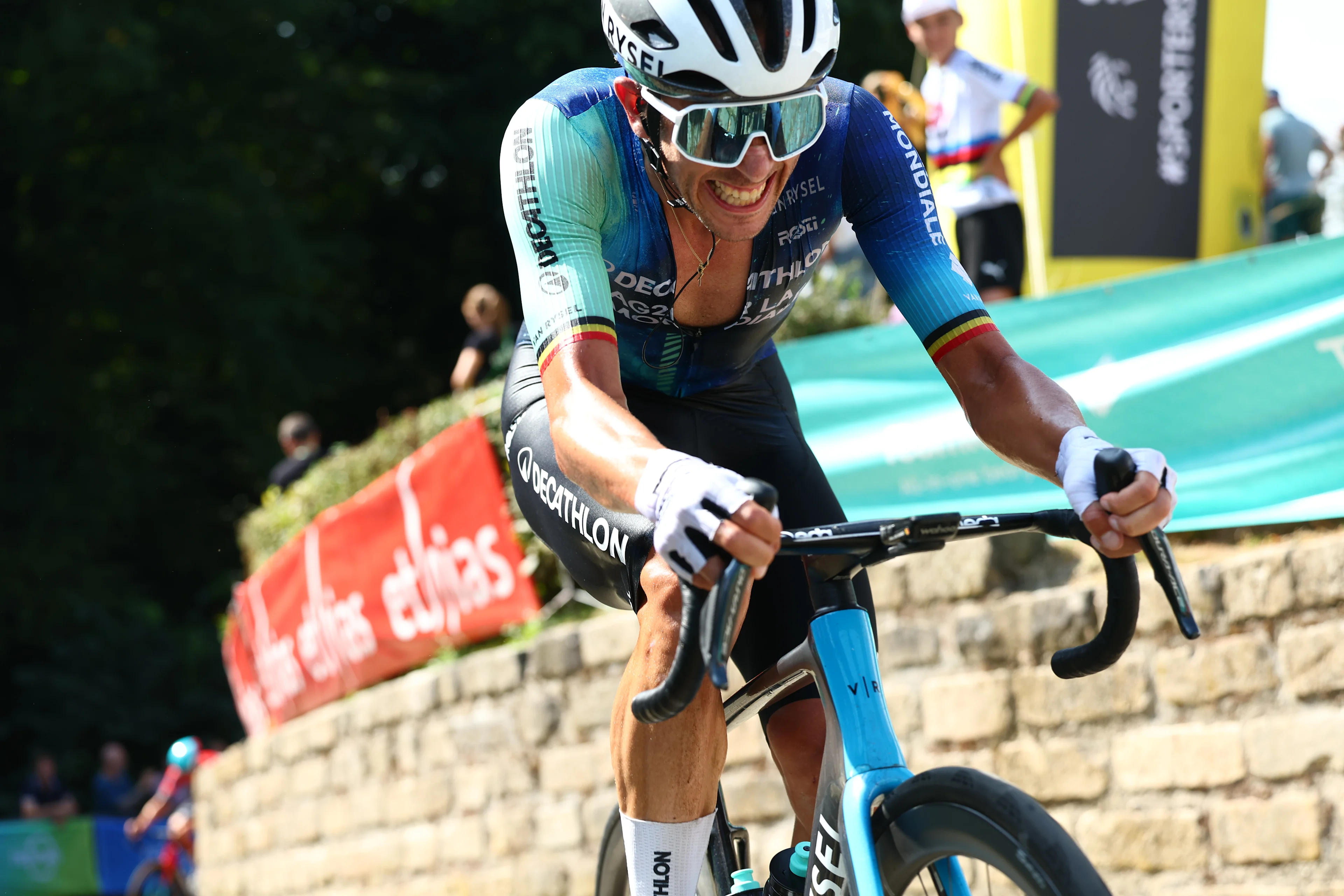 Belgian Dries De Bondt of Decathlon Ag2r La Mondiale Team pictured in action during the fifth and last stage of the 'Renewi Tour' multi-stage cycling race, from Menen to Geraardsbergen (202,5 km) on Sunday 01 September 2024. The five-day race takes place in Belgium and the Netherlands. BELGA PHOTO DAVID PINTENS