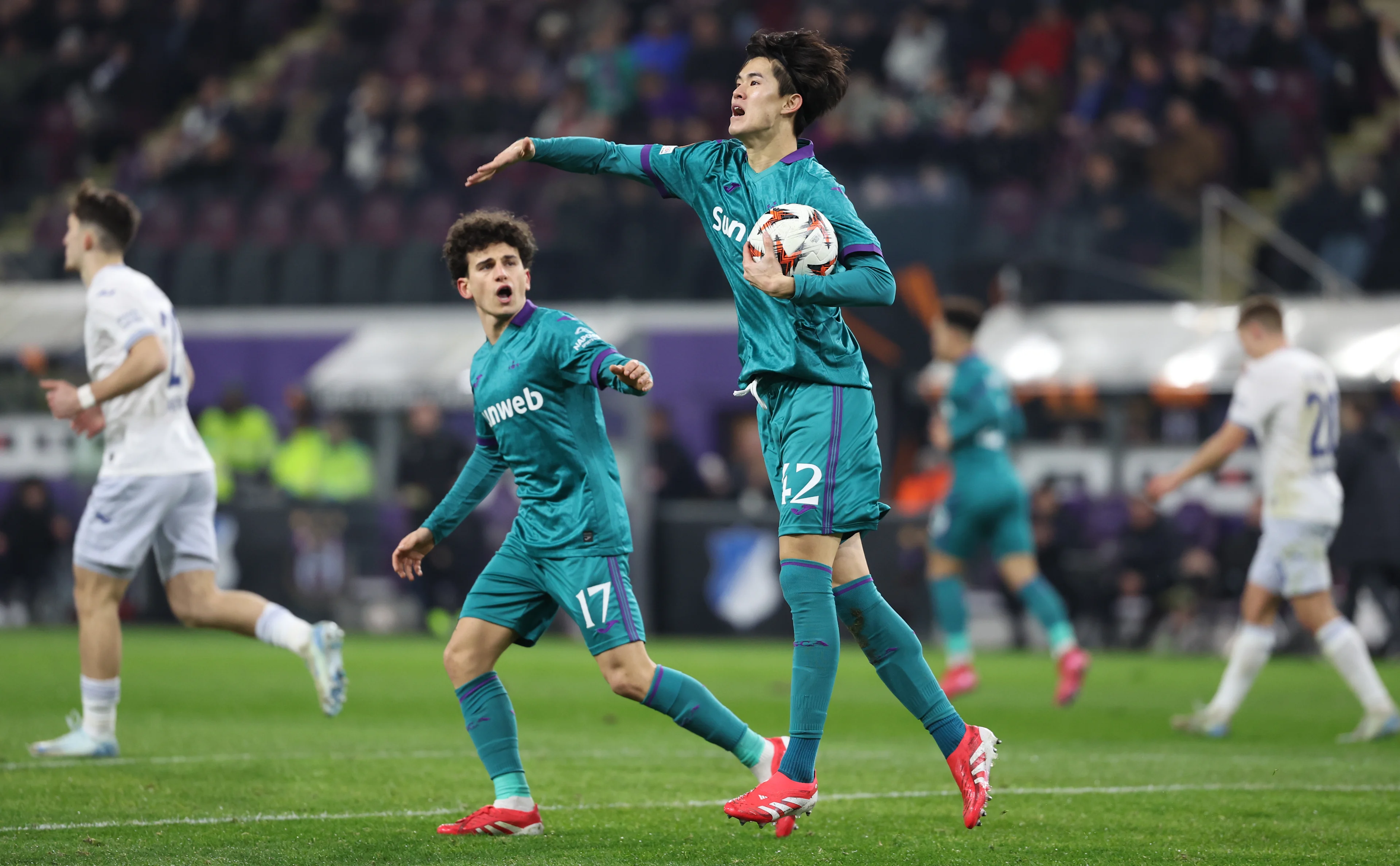 Anderlecht's Keisuke Goto celebrates after scoring during a soccer game between Belgian soccer team RSC Anderlecht and German Hoffenheim, Thursday 30 January 2025 in Brussels, on day 8/8 of the group stage of the UEFA Europa League tournament. BELGA PHOTO VIRGINIE LEFOUR