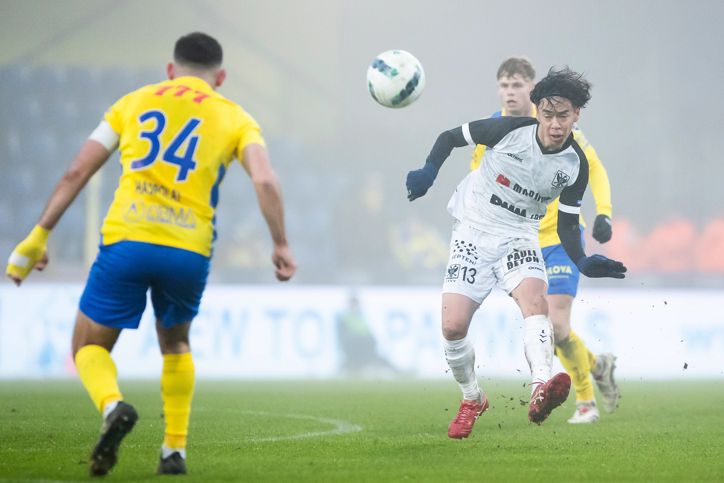 STVV's Ryotaro Ito pictured during a soccer match between KVC Westerlo and Sint-Truiden VV, Saturday 11 January 2025 in Westerlo, on day 21 of the 2024-2025 season of the 'Jupiler Pro League' first division of the Belgian championship. BELGA PHOTO KRISTOF VAN ACCOM