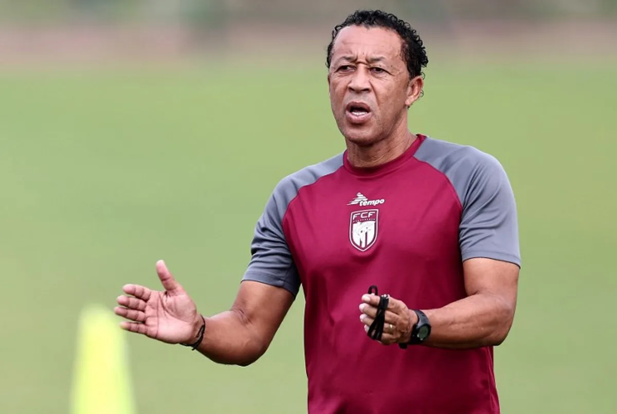 Cape Verde's head coach Pedro Leitao Bubista (R) gestures during a training session at the Injs Marcory stadium in Abidjan on January 20, 2024 during the 2024 Africa Cup of Nations (CAN) football tournament. FRANCK FIFE / AFP