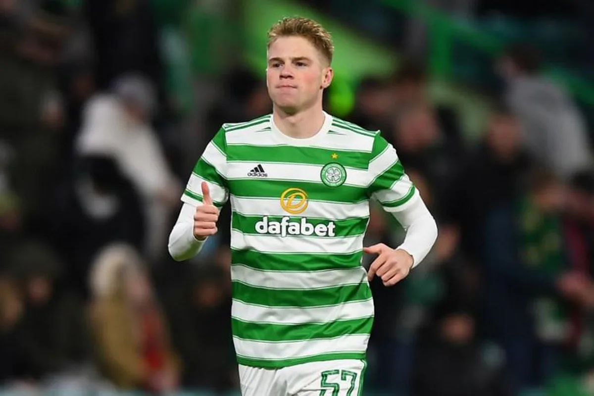 Celtic's Scottish defender Stephen Welsh celebrates after scoring the opening goal of the UEFA Europa League group G football match between Celtic and Real Betis at Celtic Park stadium in Glasgow, Scotland on December 9, 2021.   ANDY BUCHANAN / AFP