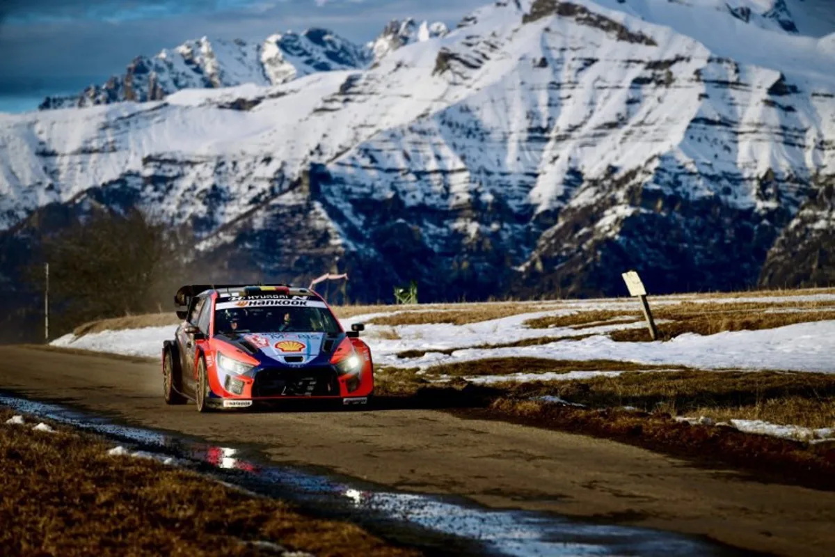 Hyundai Shell Mobis World Rally Team's Belgian driver Thierry Neuville and Belgian co-driver Martijn Wydaeghe steer their Hyundai i20 N Rally1 during the Stage 8 of the 93rd WRC Monte-Carlo Rally between Saint-Leger-Les-Melezes and La Batie-Neuve near Gap on January 24, 2025.  OLIVIER CHASSIGNOLE / AFP