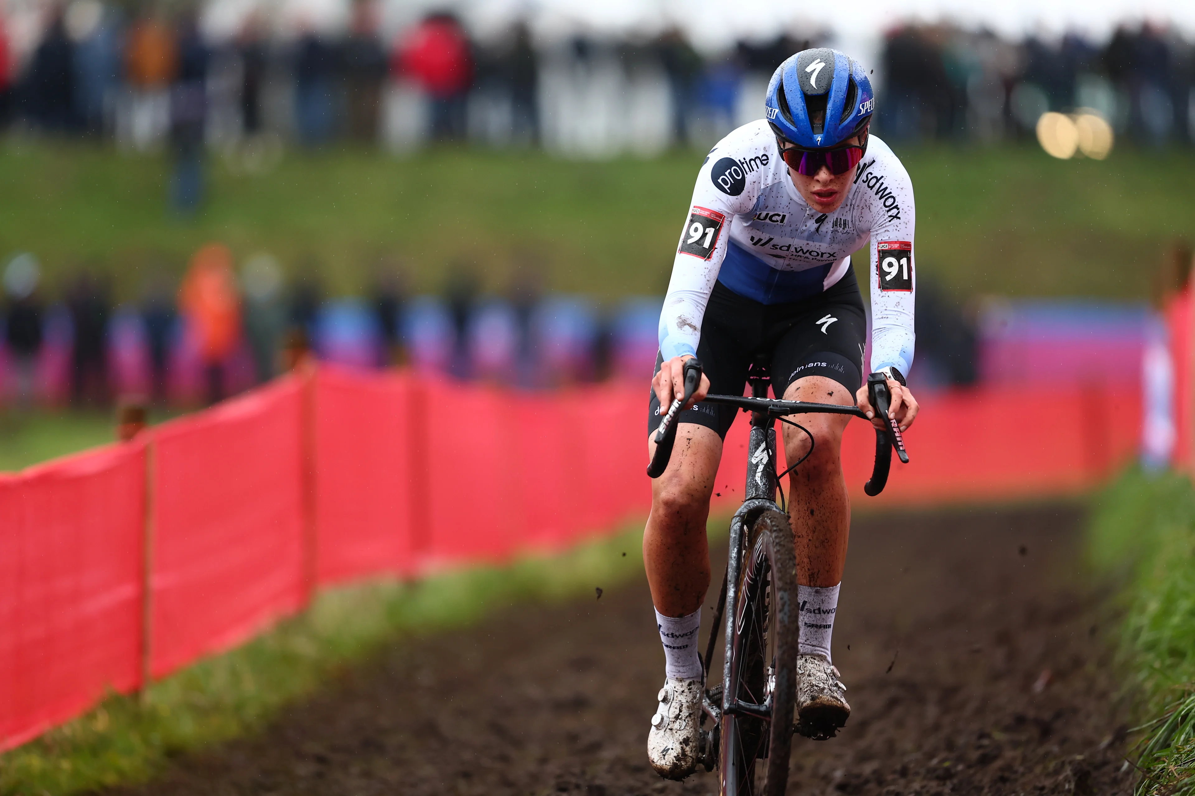 Luxembourgian Marie Schreiber  pictured in action during the women's elite race of the World Cup cyclocross cycling event in Hulst, the Netherlands, stage 5 (out of 12) of the UCI World Cup cyclocross competition, Saturday 21 December 2024. BELGA PHOTO DAVID PINTENS