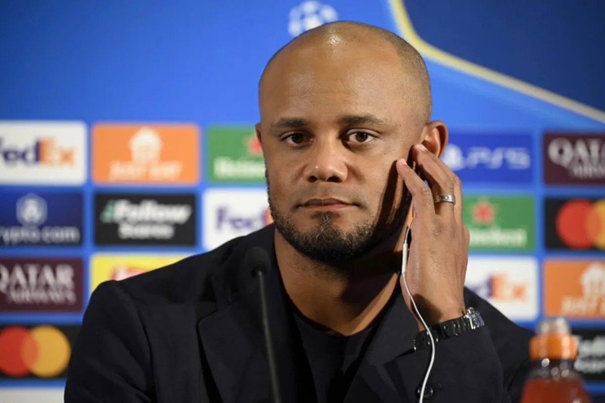 Bayern Munich's Belgian coach Vincent Kompany gives a press conference at the Estadi Olimpic Lluis Companys in Barcelona on October 22, 2024, on the eve of their UEFA Champions League football match against FC Barcelona.  Josep LAGO / AFP