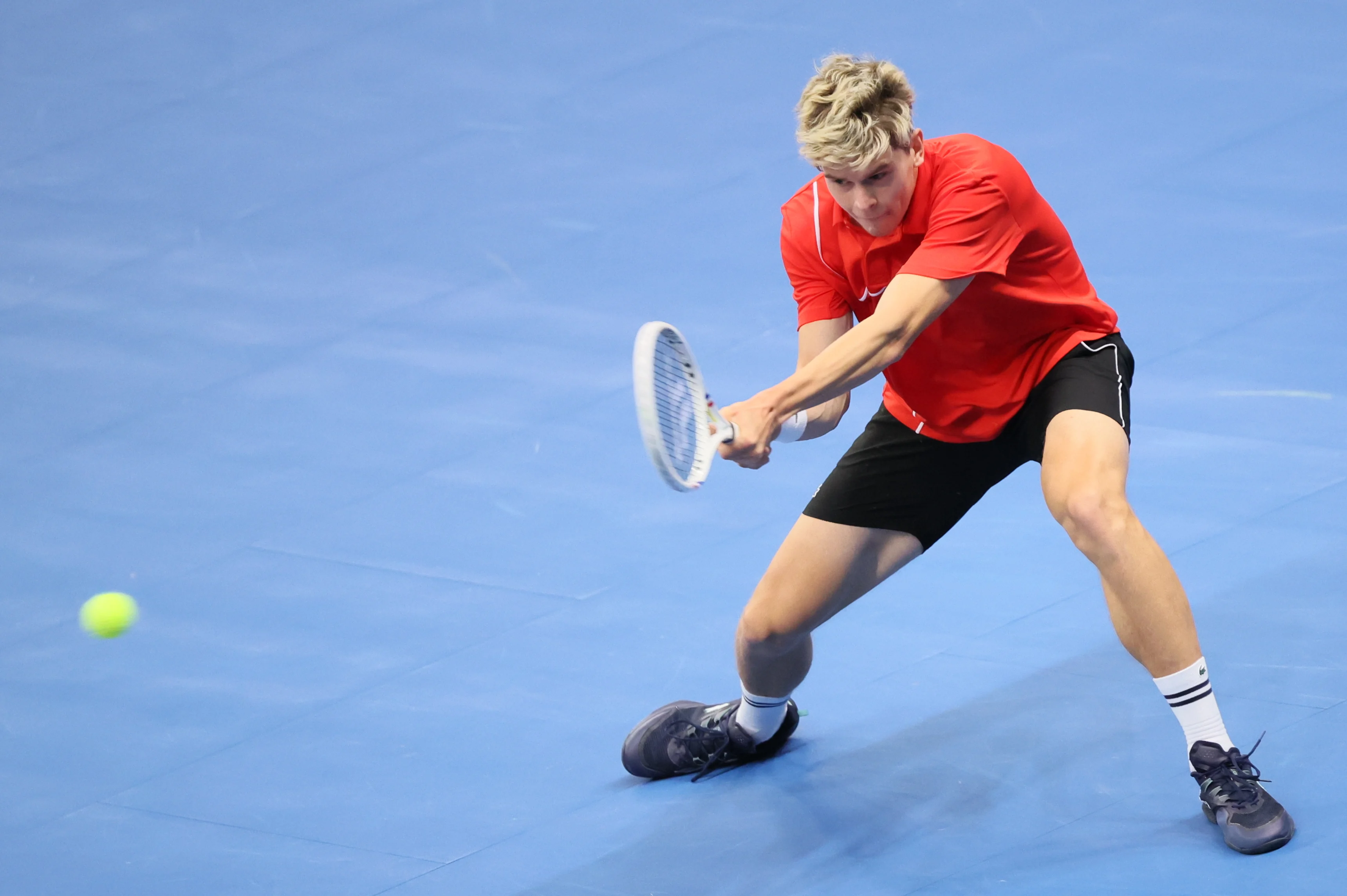 Belgian Alexander Blockx pictured during a game between Belgian Blockx and Chilean Garin, the second match in the Davis Cup qualifiers World Group tennis meeting between Belgium and Chile, Saturday 01 February 2025, in Hasselt. BELGA PHOTO BENOIT DOPPAGNE